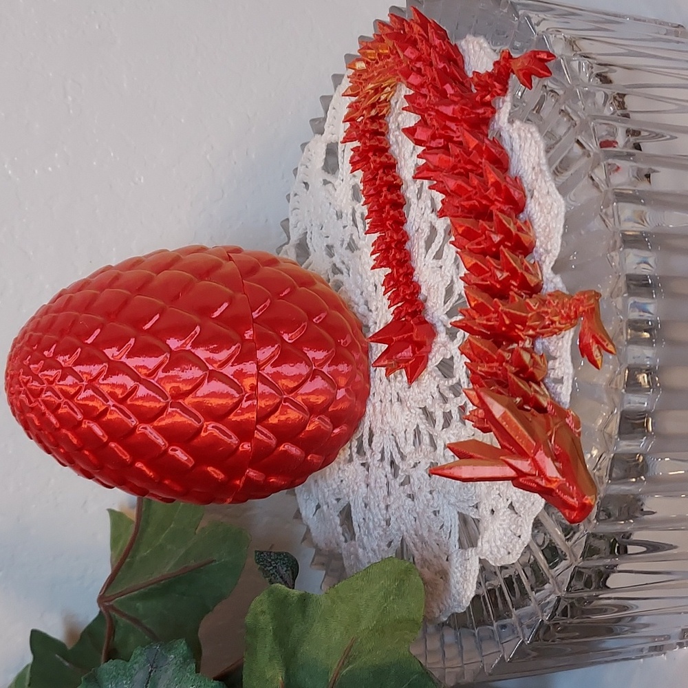 3D Printed Dragon Egg with Dragon Inside Fidget Figurine Toy